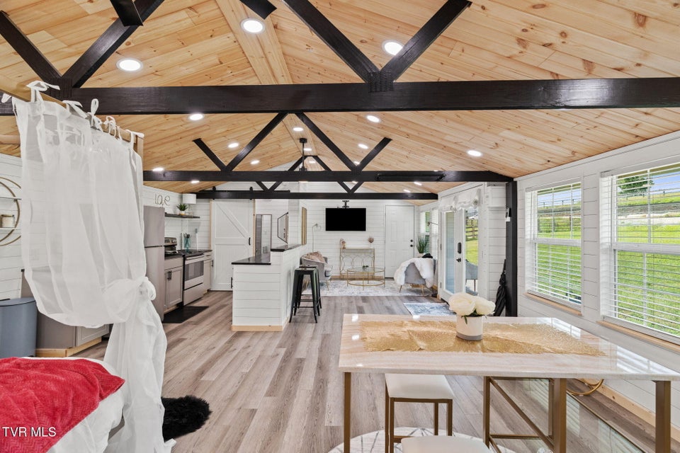 Photo #80: 3220 Knob Creek Road