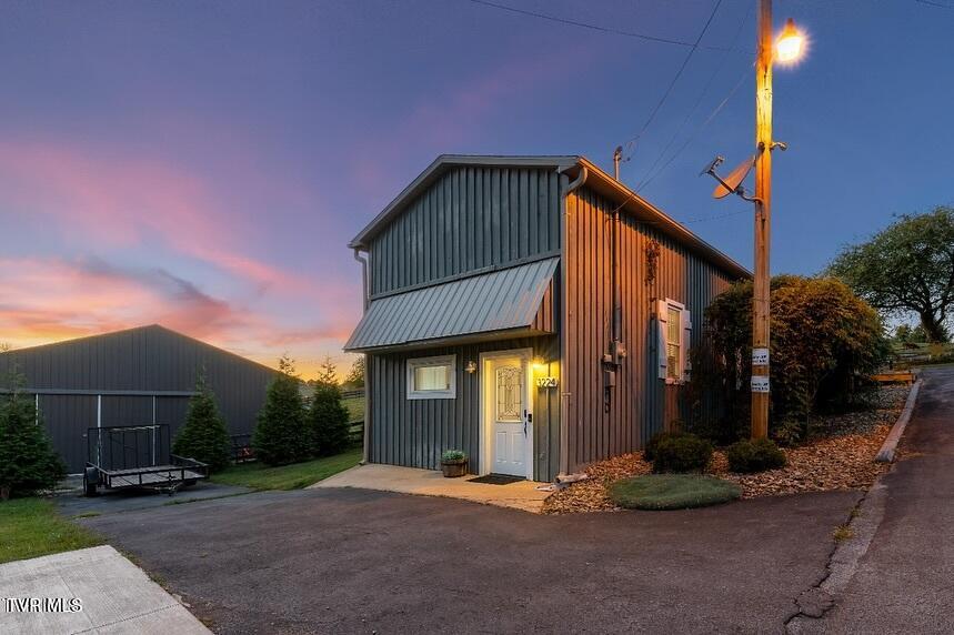 Photo #98: 3220 Knob Creek Road