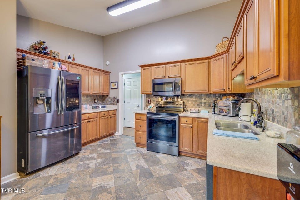 Photo #10: 11 Oyce Rowe Court