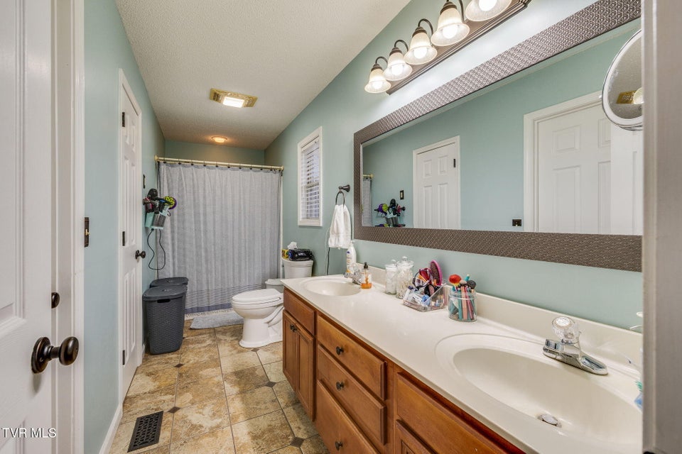 Photo #16: 11 Oyce Rowe Court