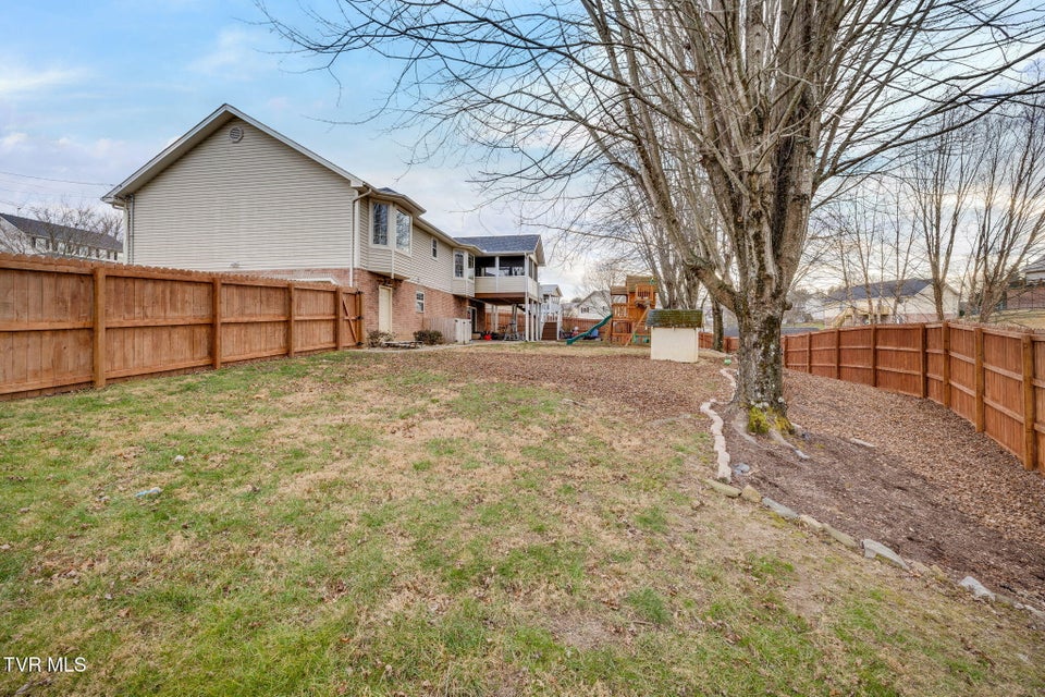 Photo #34: 11 Oyce Rowe Court