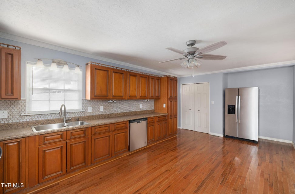 Photo #10: 118 Hilbert Circle