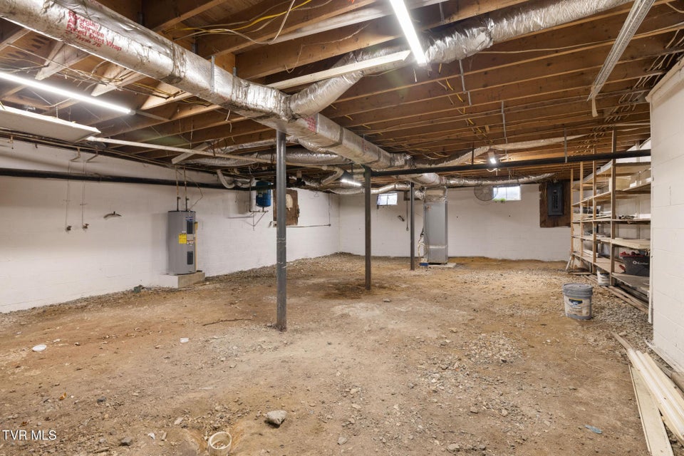 Photo #18: 118 Hilbert Circle