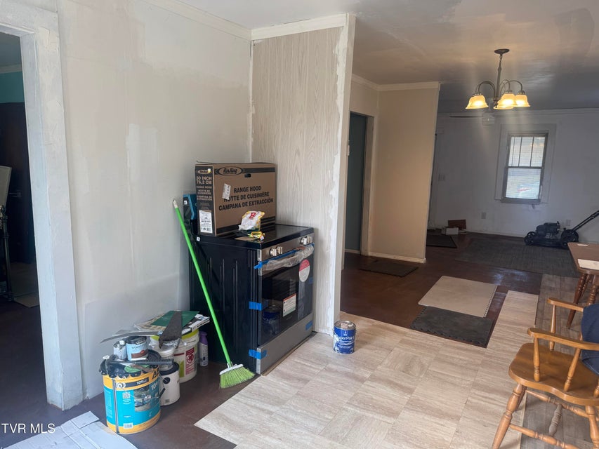 Photo #8: 108 Lakeview Street