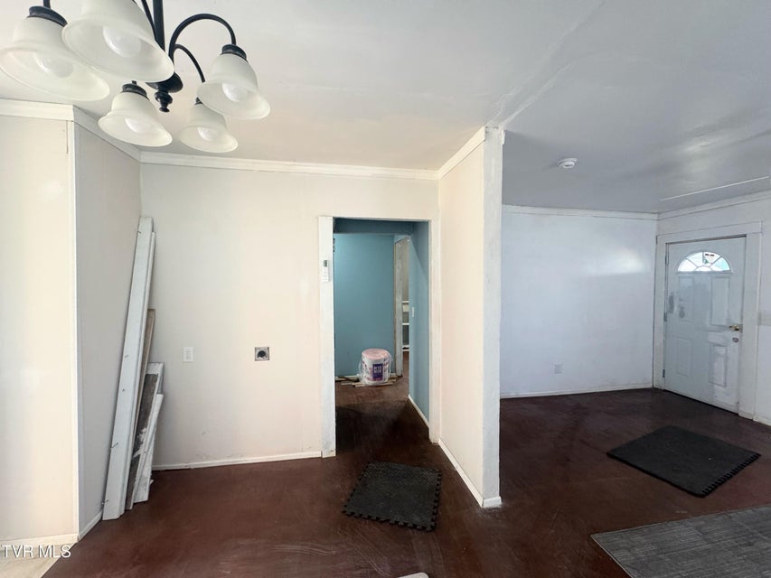 Photo #9: 108 Lakeview Street