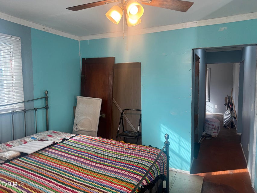 Photo #14: 108 Lakeview Street