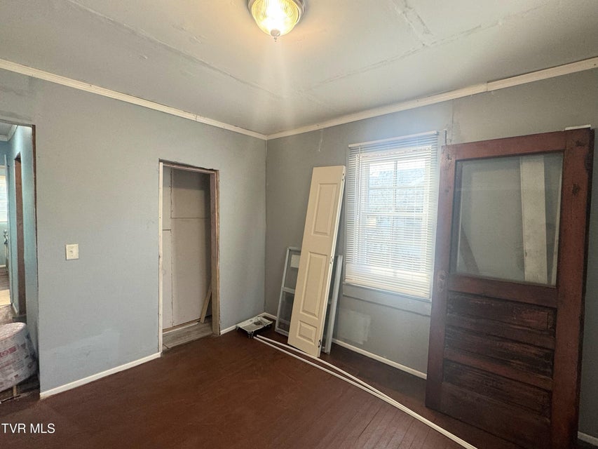 Photo #12: 108 Lakeview Street