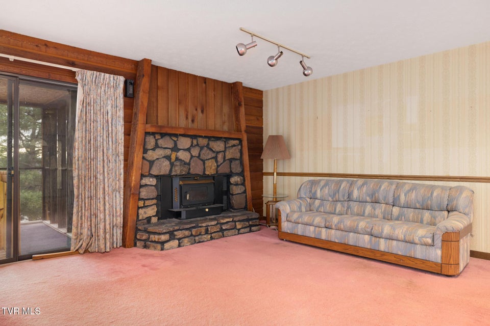 Photo #7: 2129 Welch Road