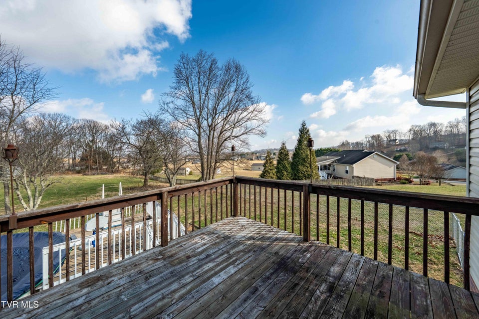 Photo #33: 115 Maple Ridge Drive