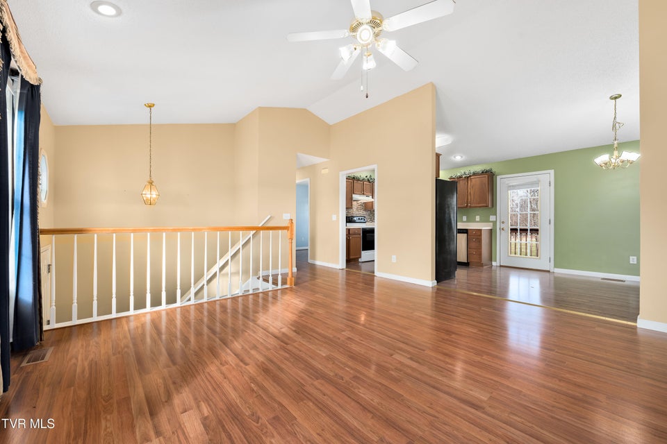 Photo #8: 115 Maple Ridge Drive