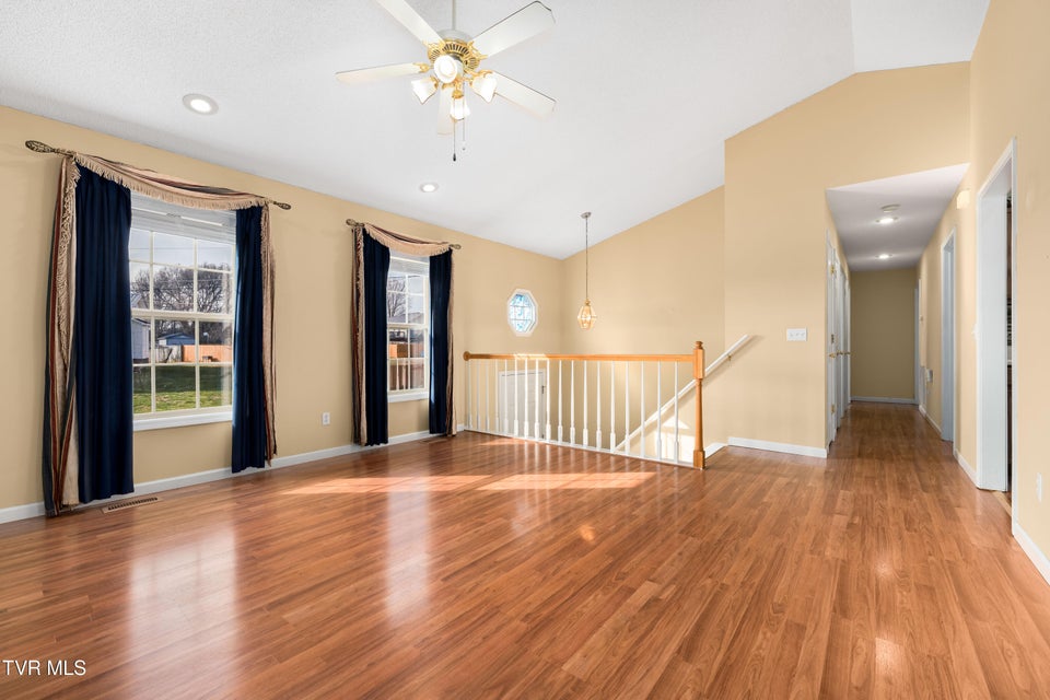 Photo #9: 115 Maple Ridge Drive