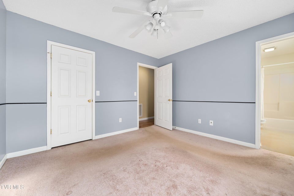 Photo #22: 115 Maple Ridge Drive