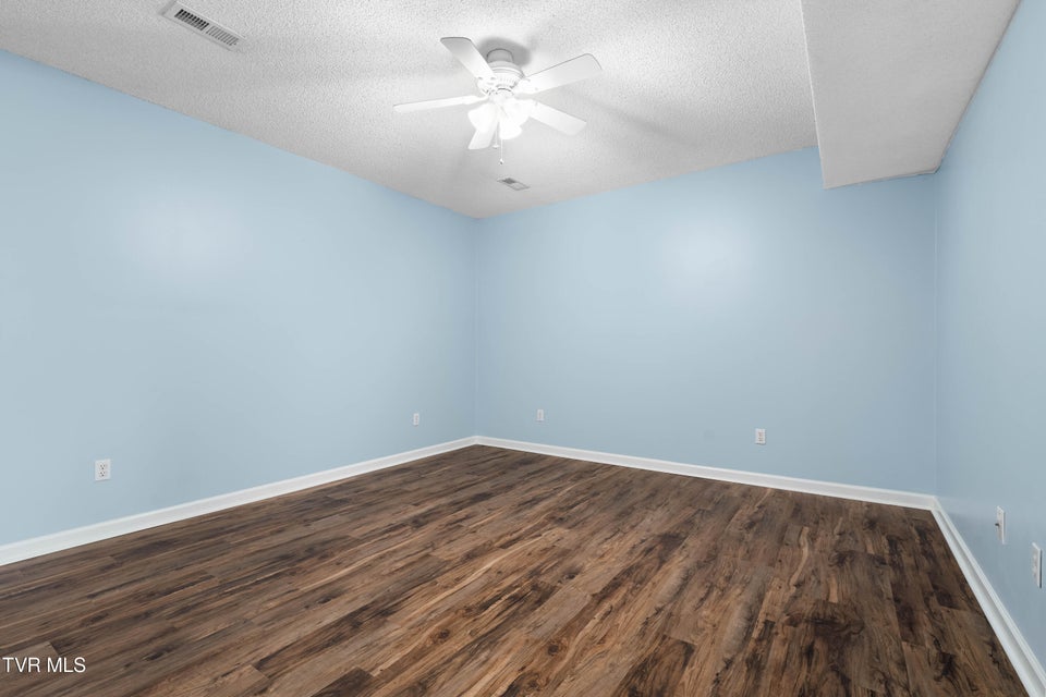 Photo #26: 115 Maple Ridge Drive