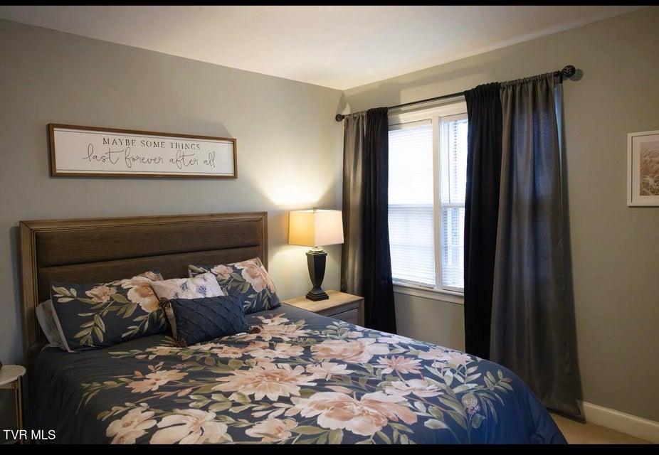 Photo #9: 322 Walker Street