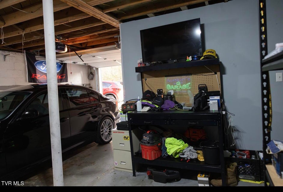 Photo #23: 322 Walker Street