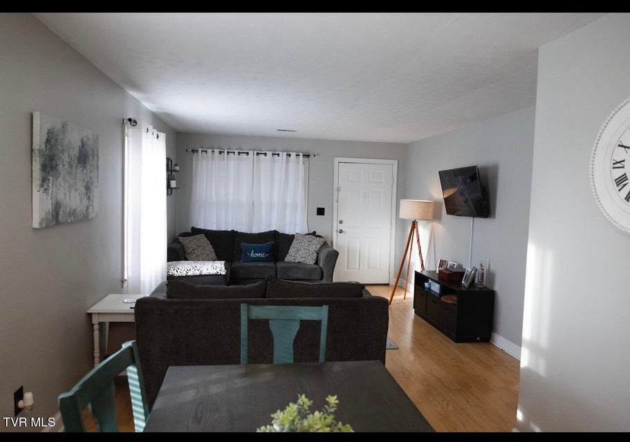 Photo #6: 322 Walker Street