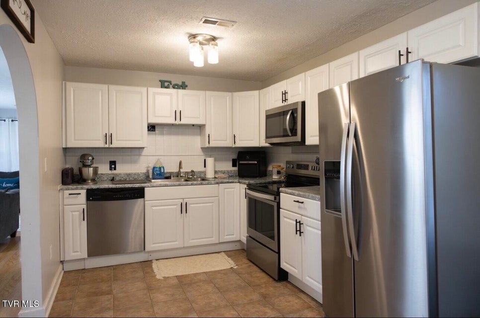 Photo #2: 322 Walker Street