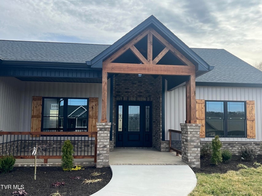 Photo #2: 500 Middays Rest