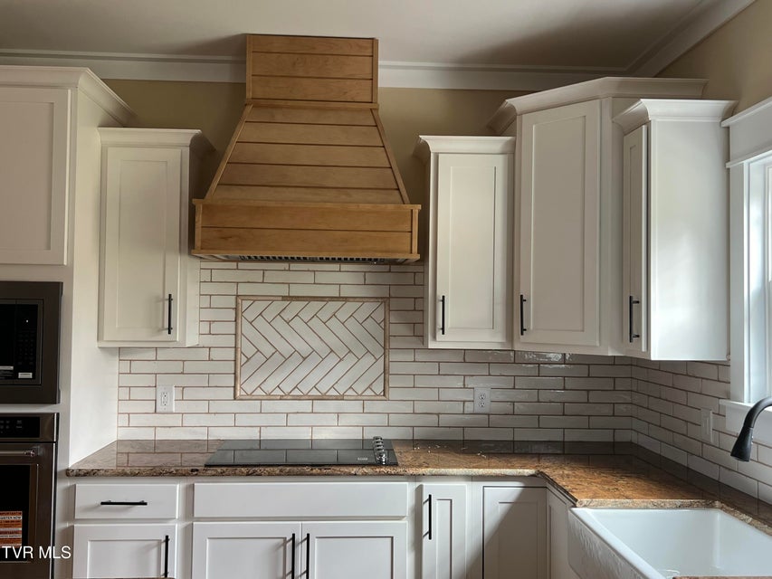 Photo #5: 500 Middays Rest