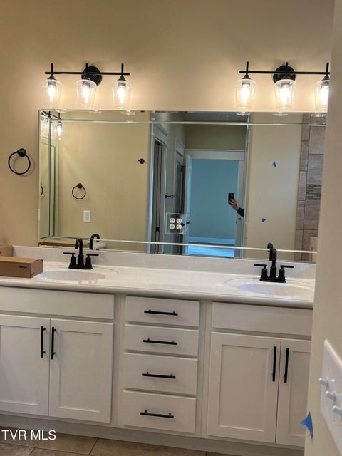 Photo #9: 500 Middays Rest