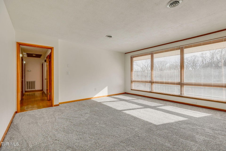 Photo #8: 1423 Lakeside Lane