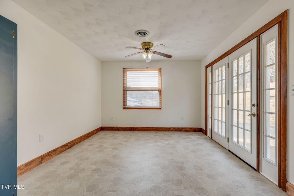 Photo #13: 1423 Lakeside Lane