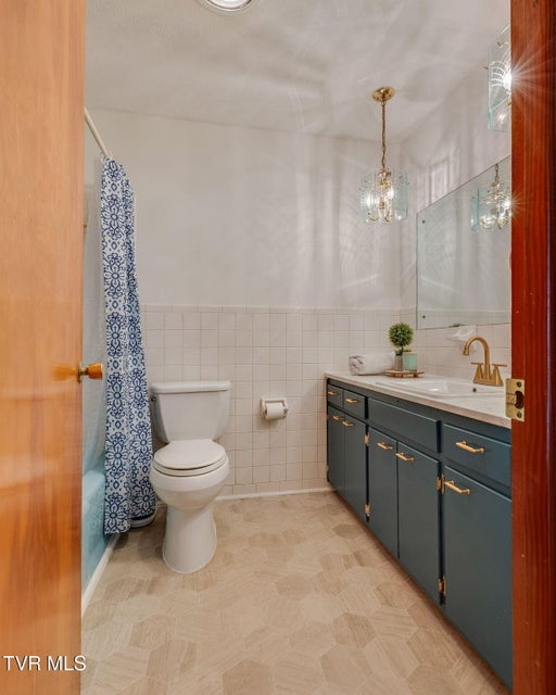 Photo #31: 1423 Lakeside Lane