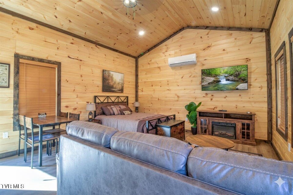 Photo #5: 181 Tn-32 Highway