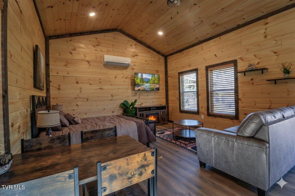 Photo #6: 181 Tn-32 Highway