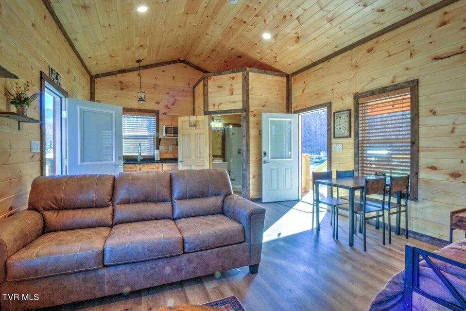 Photo #13: 181 Tn-32 Highway