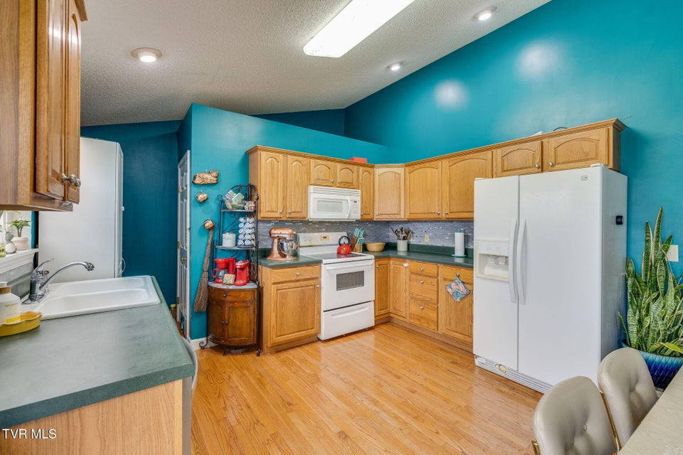 Photo #10: 468 Old Embreeville Road