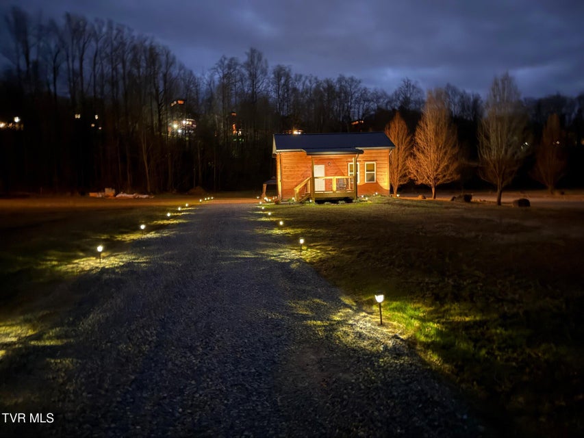 Photo #41: 181 Tn-32 Highway