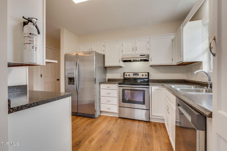 Photo #9: 100 Springview Drive