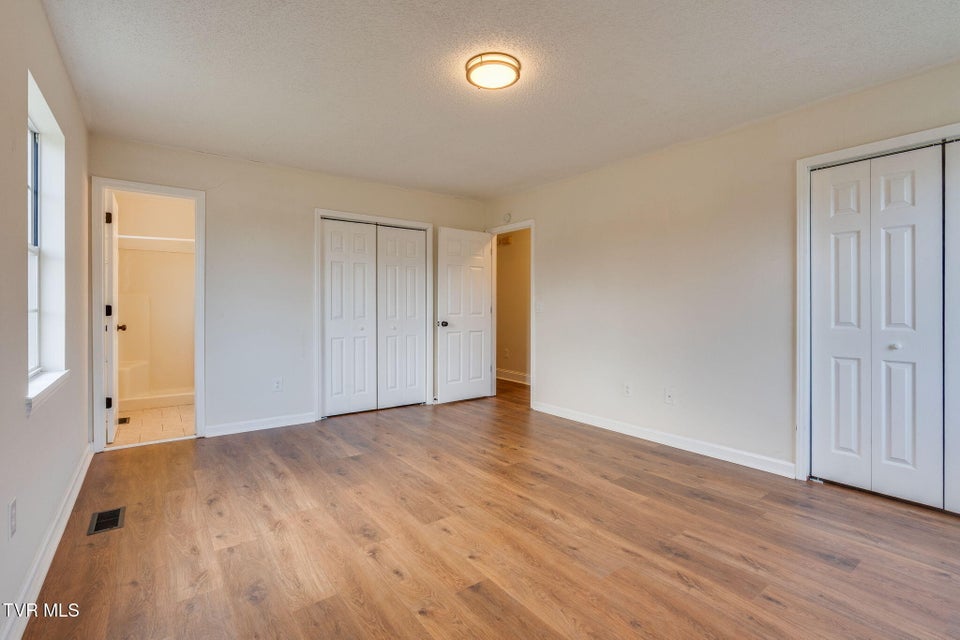 Photo #14: 100 Springview Drive