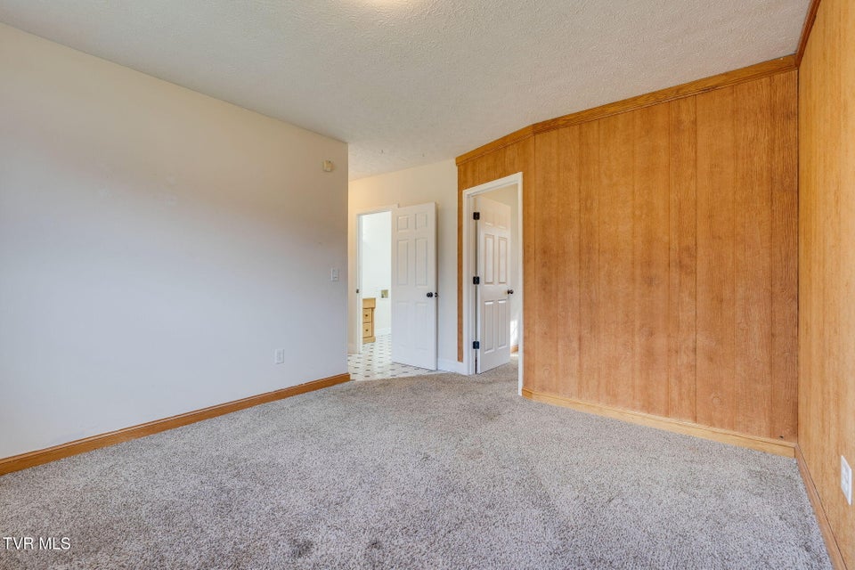 Photo #22: 100 Springview Drive