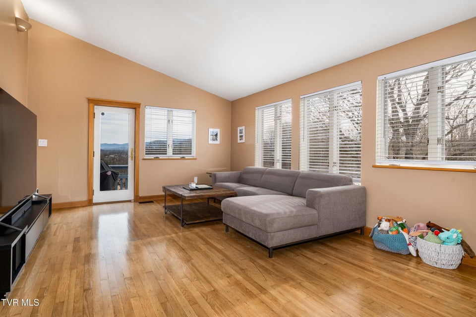 Photo #13: 317 Sawyer Circle