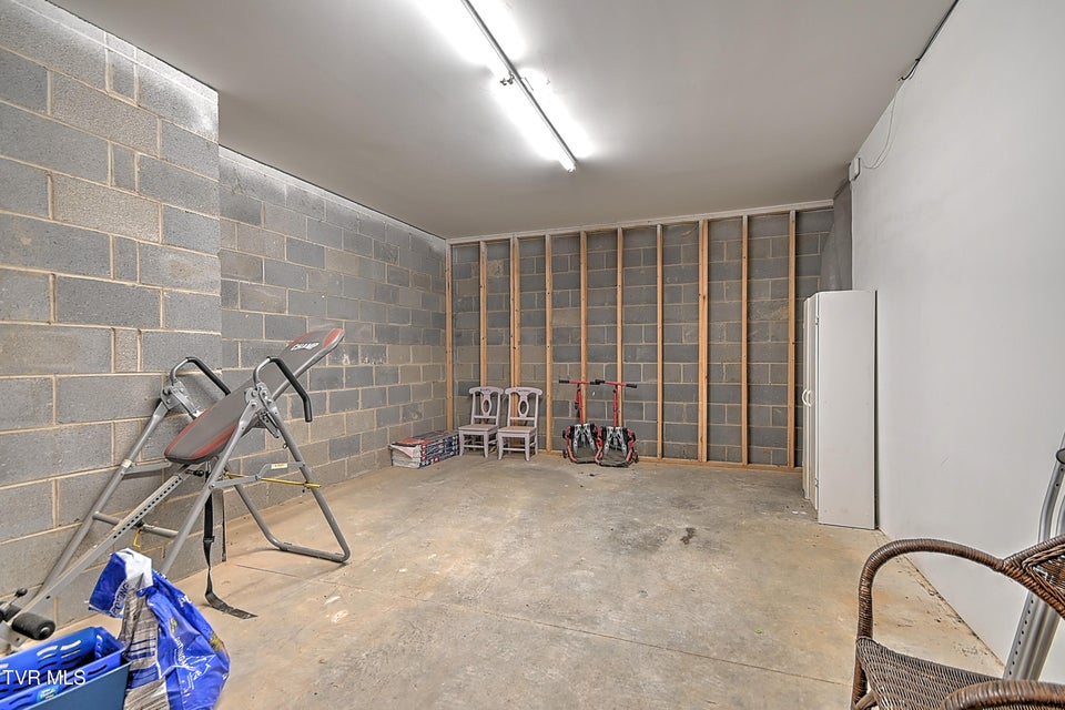 Photo #32: 127 Allison Timbers Road