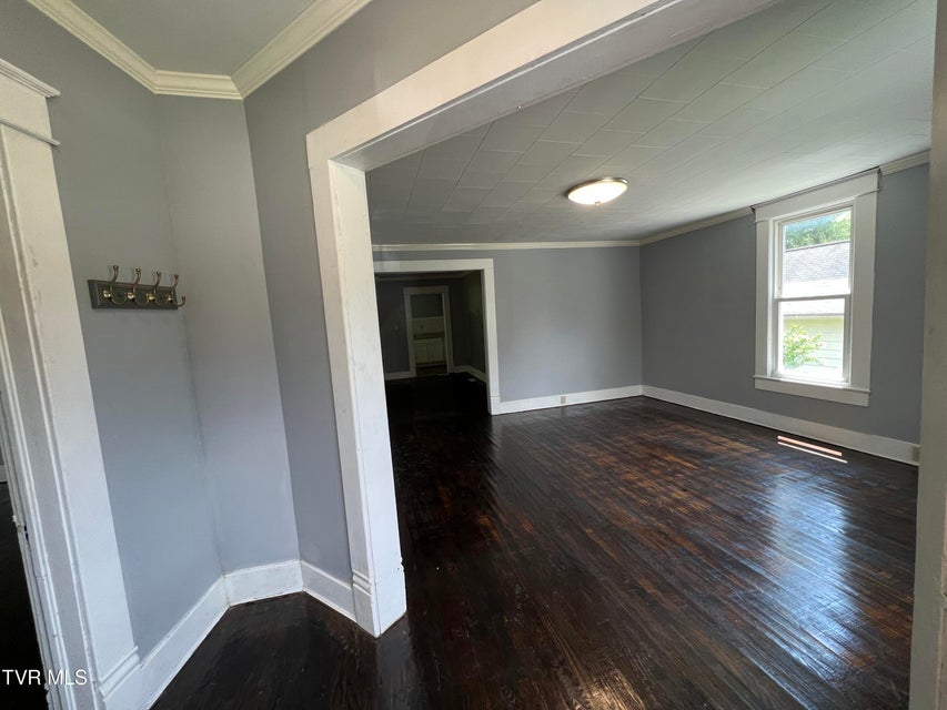 Photo #3: 620 Gilley Avenue