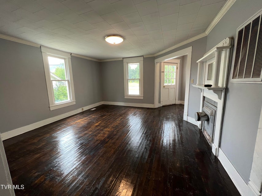 Photo #6: 620 Gilley Avenue