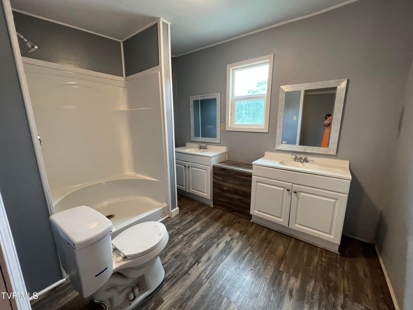 Photo #18: 620 Gilley Avenue