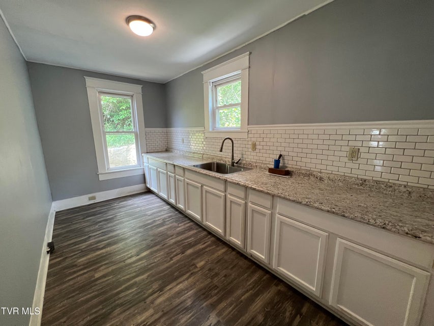 Photo #8: 620 Gilley Avenue