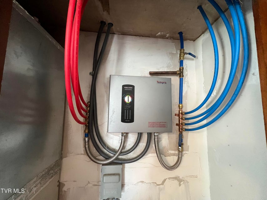 Photo #21: 620 Gilley Avenue