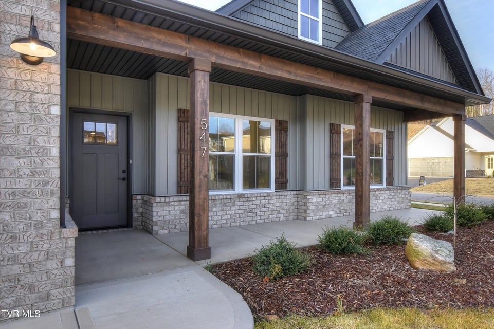 Photo #5: 547 Catalina Court