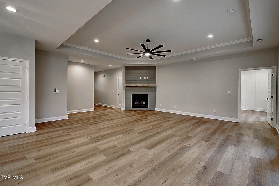 Photo #8: 547 Catalina Court