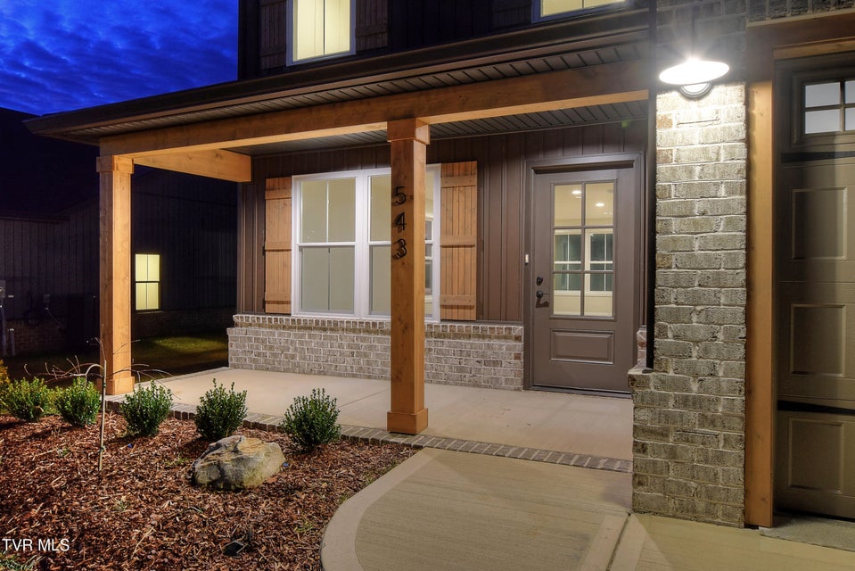 Photo #4: 543 Catalina Court