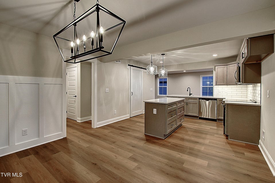 Photo #15: 543 Catalina Court