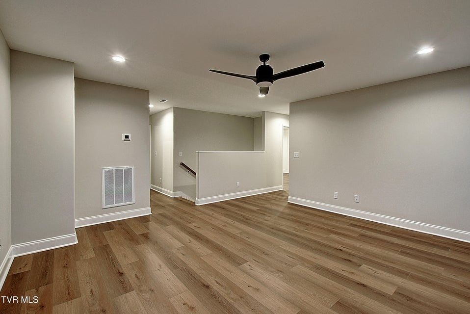 Photo #25: 543 Catalina Court