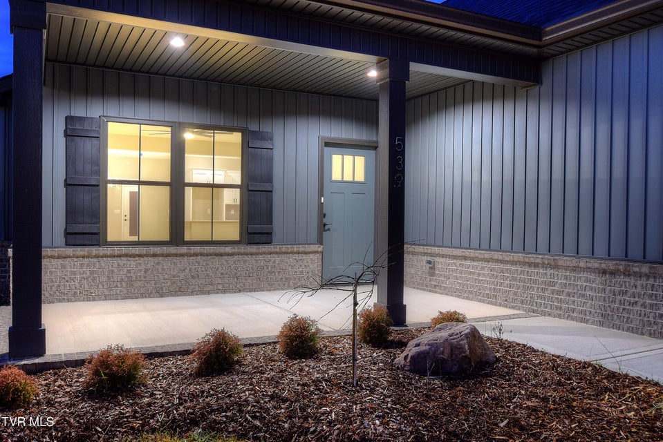 Photo #3: 539 Catalina Court