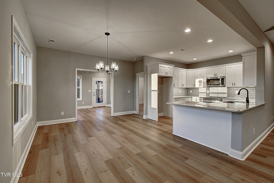 Photo #8: 539 Catalina Court