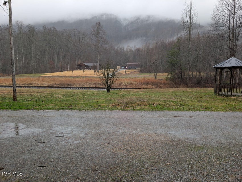 Photo #4: 190 Cactus Drive